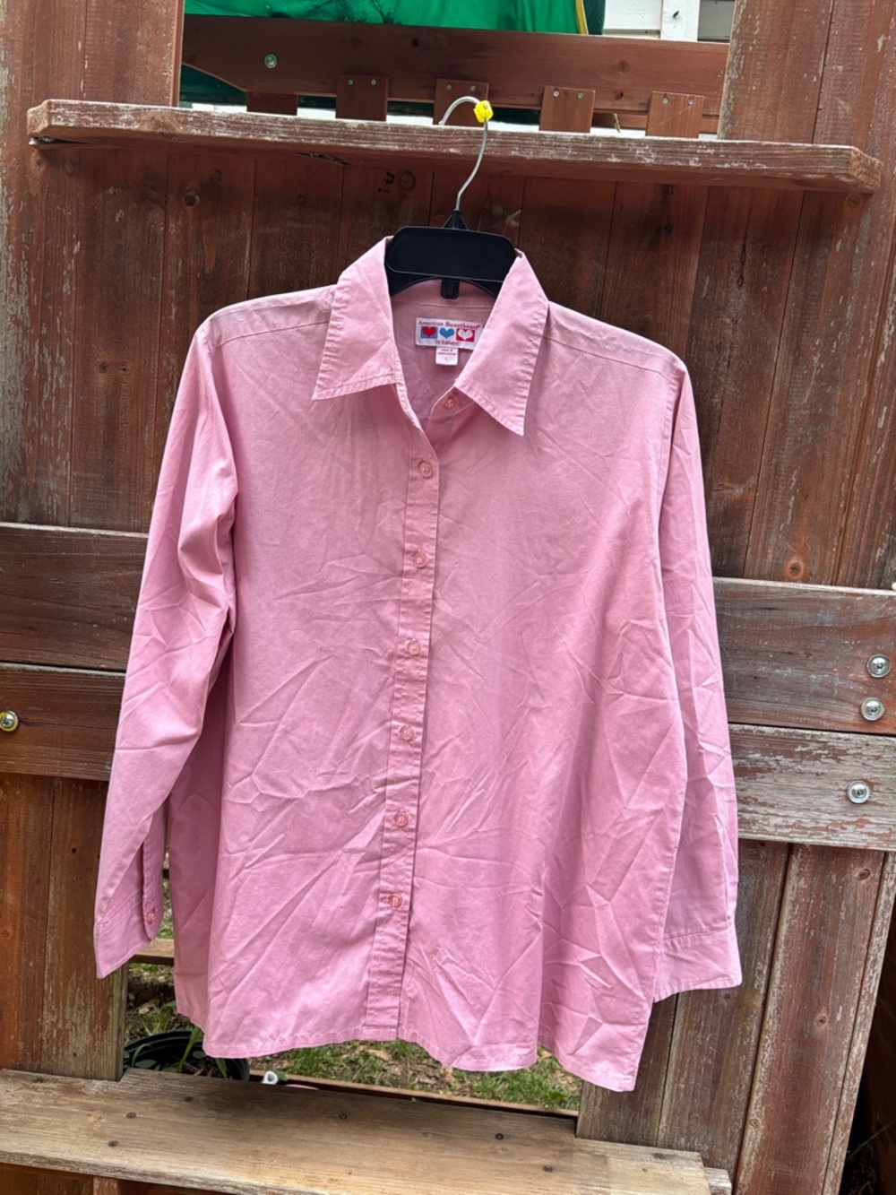 Women's Classic Button-Front Long-Sleeve Shirt in Light Pink - Picture 2 of 8